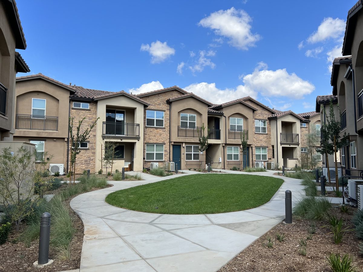 Courtyard-style apartment community